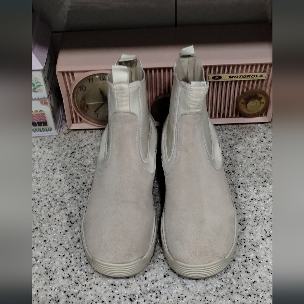 John Elliot Caldera Frost Suede Chelsea Boots Mens Size 43 US 10 - Picture 3 of 7